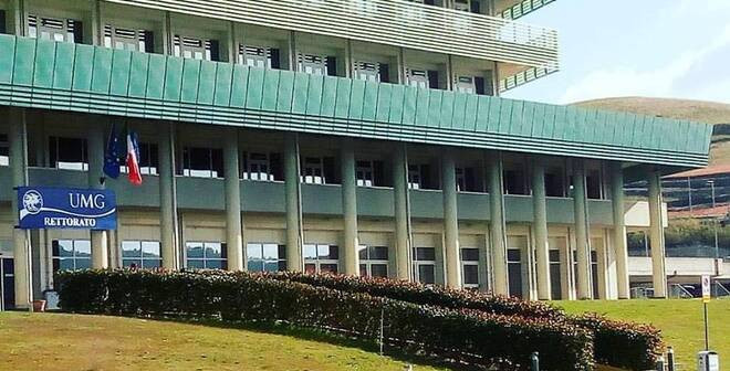 Intesa Università Magna Graecia-Confcommercio Calabria Centrale: formazione, innovazione e sviluppo imprenditoriale per i giovani – Conferenza stampa di presentazione del Master ‘Costruzione e consolidamento d’impresa’